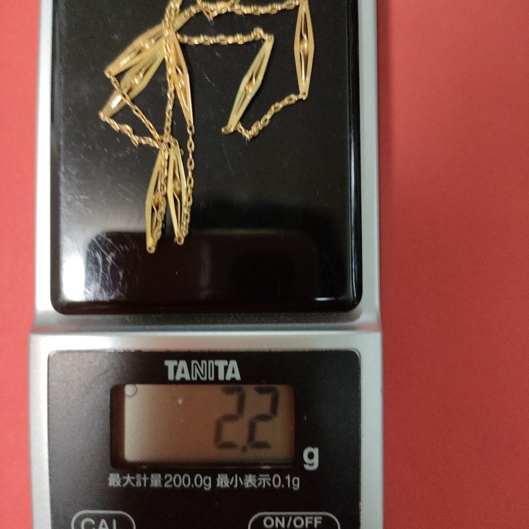 ゴールド　ネックレス　チェーンと装飾付き　刻印無し　２．２g