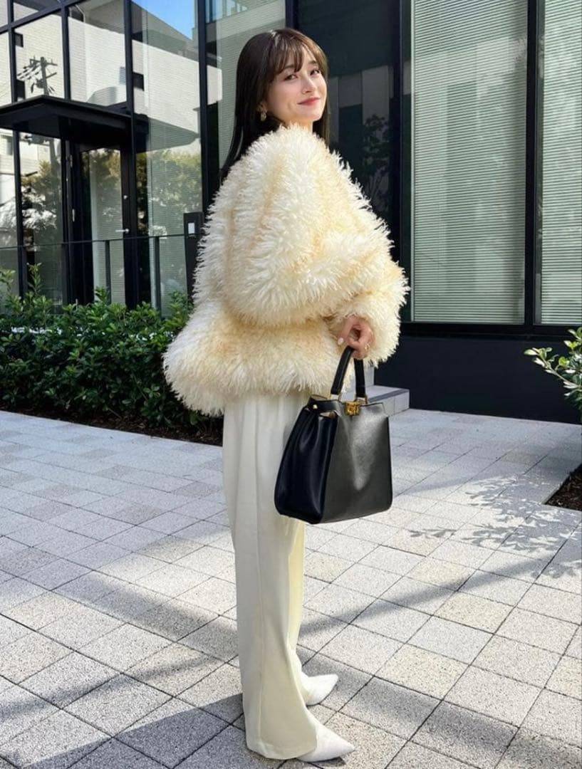 Bibiy USAGI ONLINE限定カラー　ファーコート