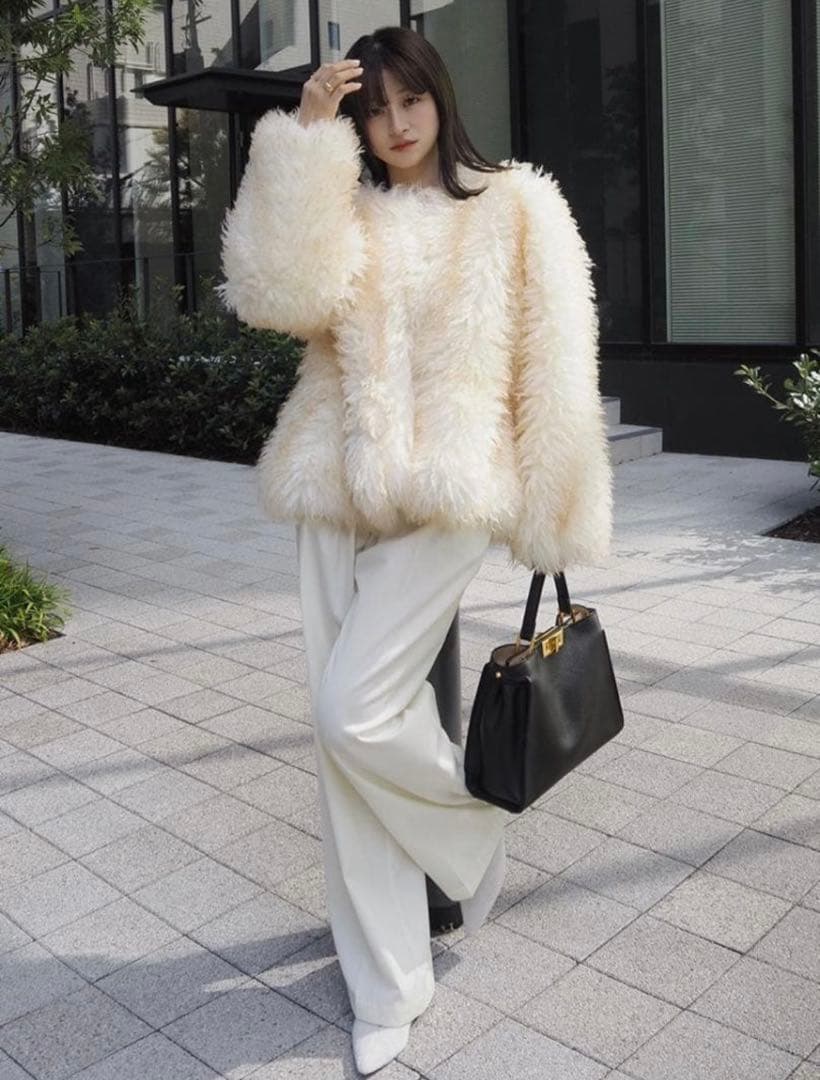 Bibiy USAGI ONLINE限定カラー　ファーコート