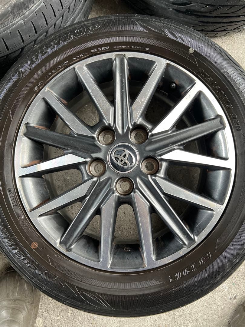 送料込み　80ノア、ヴォクシー、エスクアィア　トヨタ　純正16インチ ホイール