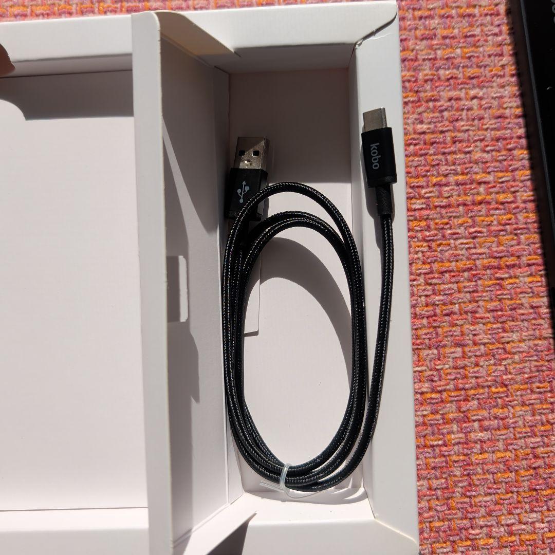 kobo Sage 電子書籍リーダー 本体、おまけ純正カバー付き、