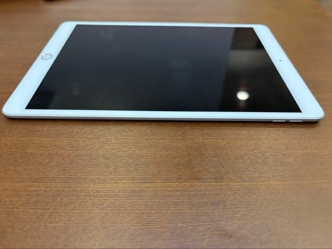 Apple iPad 10.2インチ シルバーSmart Keyboardセット