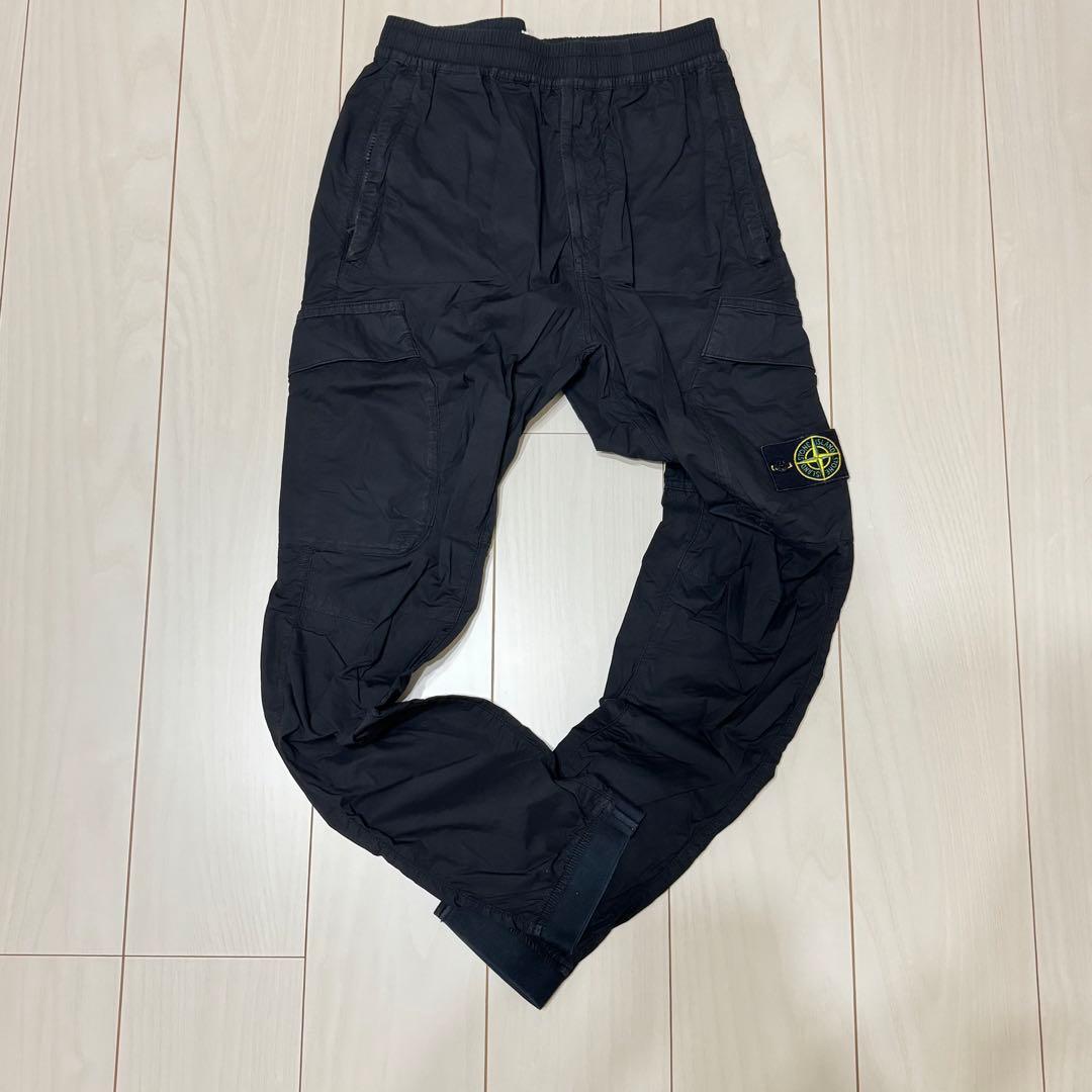 Stone  カーゴパンツ　ストーンアイランド 701532203