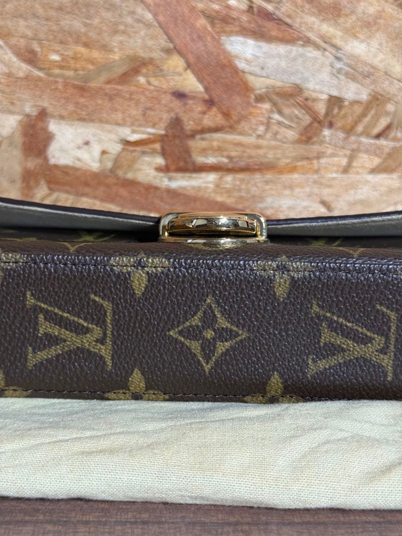 ルイヴィトン モノグラム 眼鏡ケース