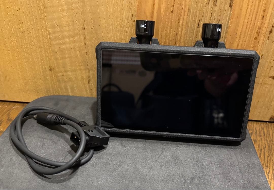 HOLLYLAND MARS M1 ワイヤレス映像伝送モニター①