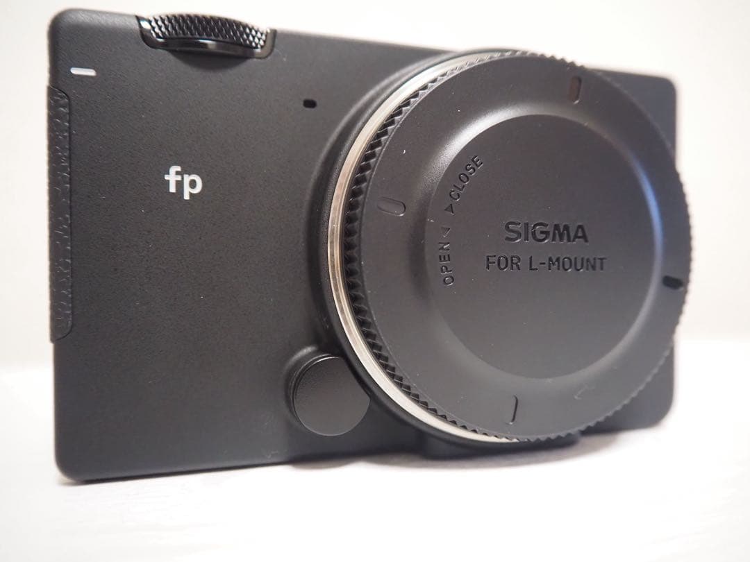 SIGMA fp フルサイズミラーレス一眼カメラ 液晶保護フィルム予備付き