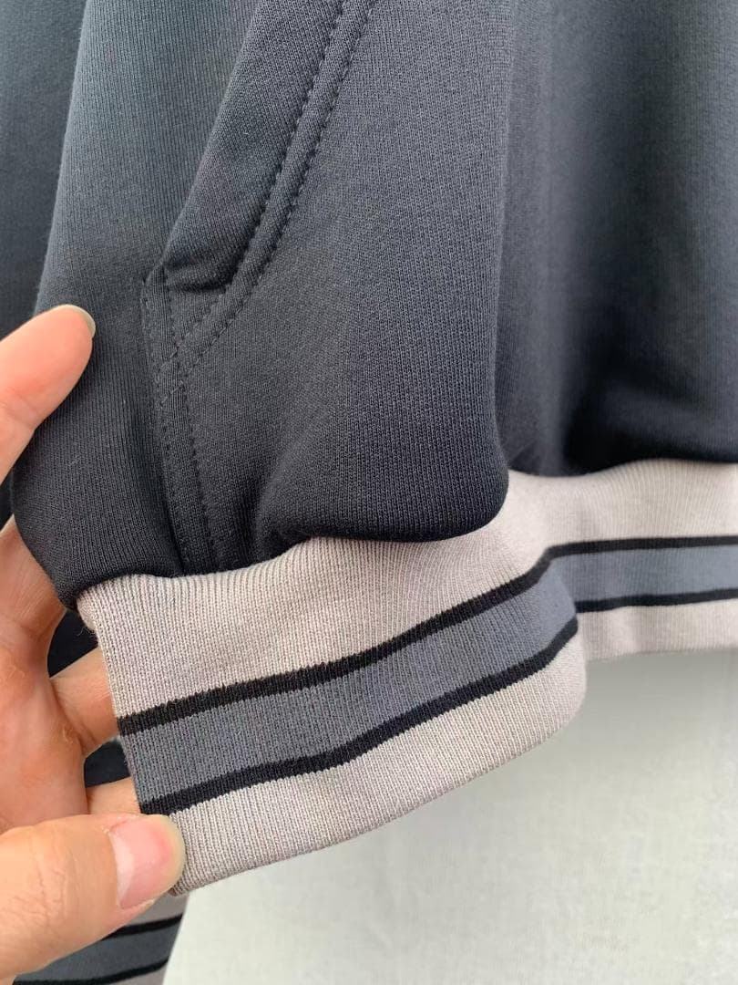 希少 balenciaga フード付きスウェット ブラック L