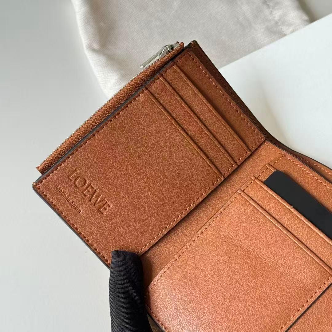 ブラウン 三つ折り財布