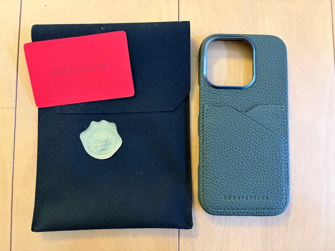 未使用　ボナベンチュラ　iPhone16pro ケース　オリーブ