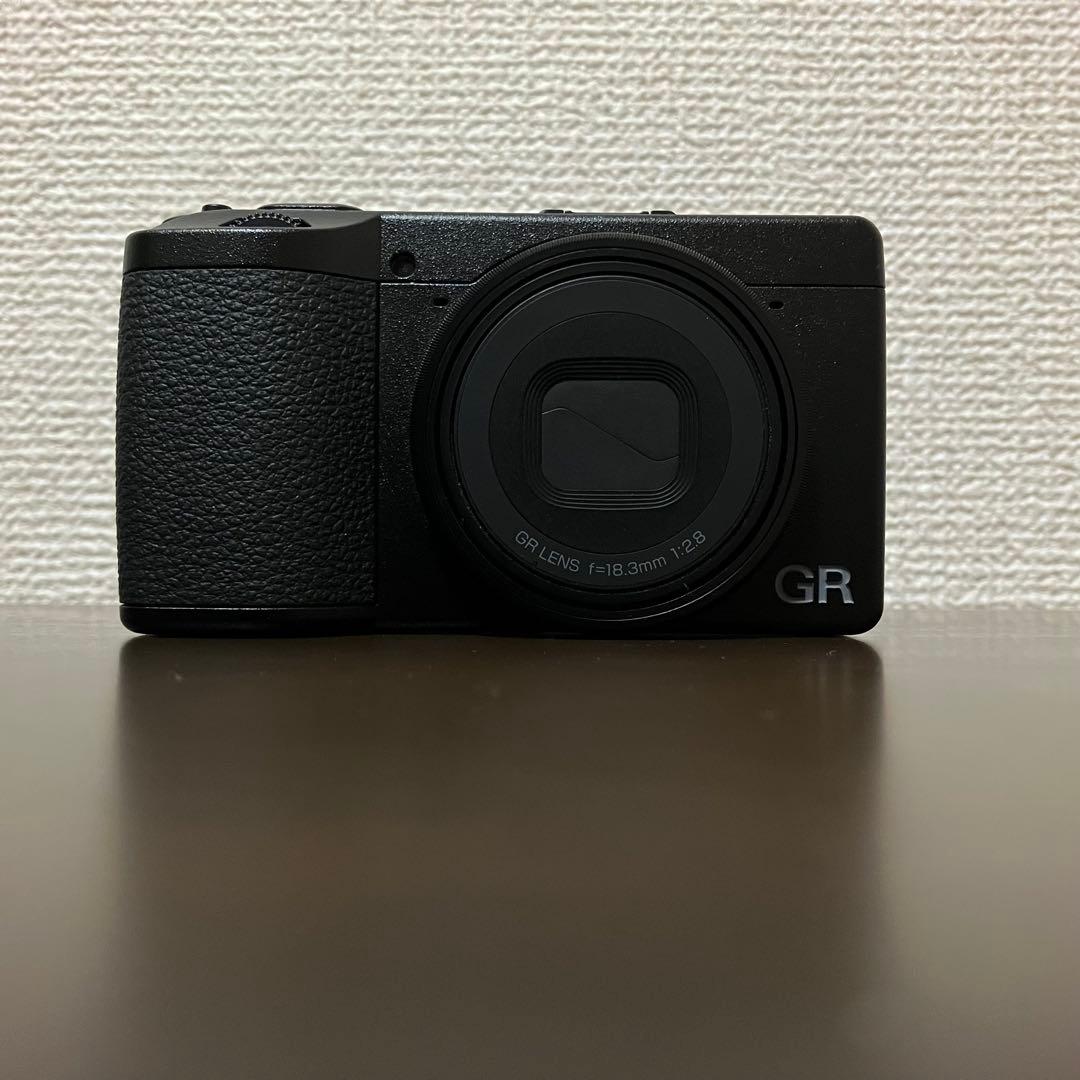 RICOH GR IV ショット数100以下 新品同様　アクセサリー多数付属！