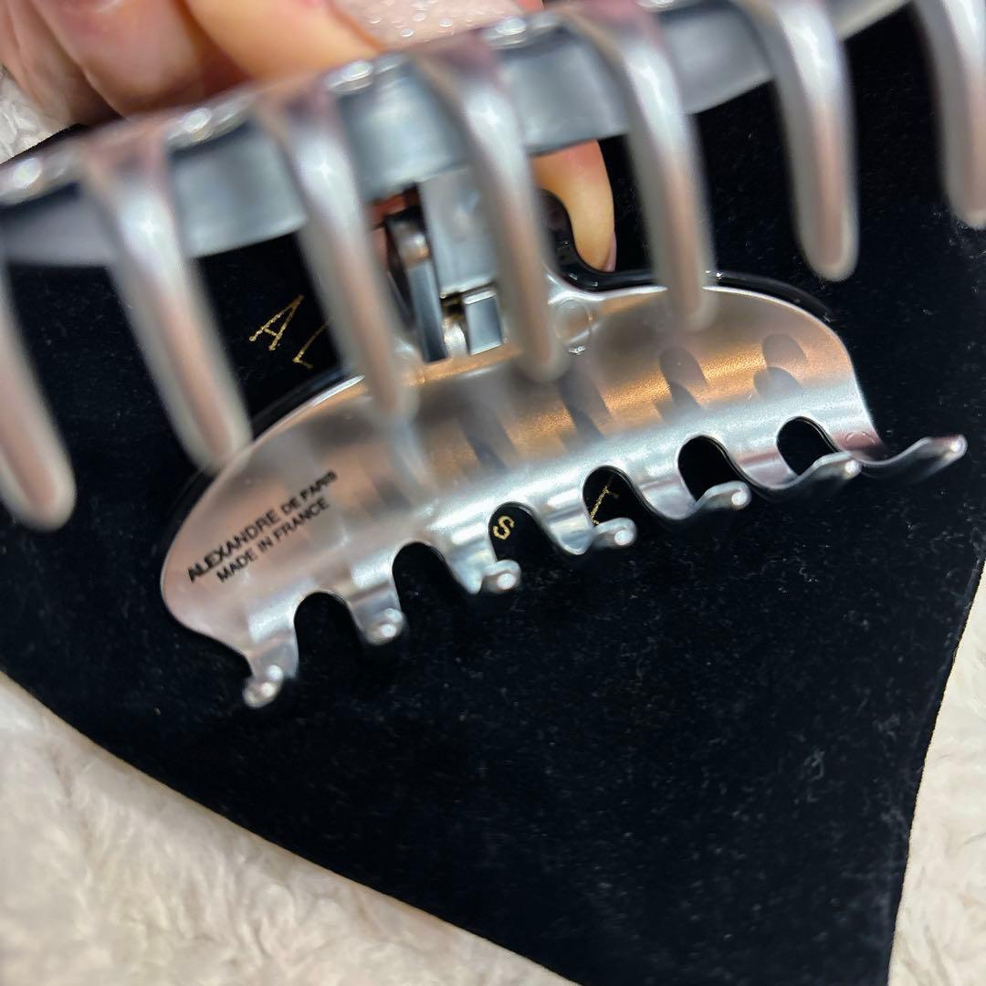 アレクサンドル ドゥ パリ　ヴァンドームクリップM 黒 シルバー