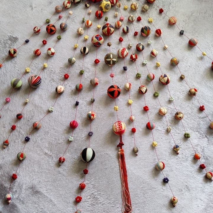 吊し雛古布ボール飾り