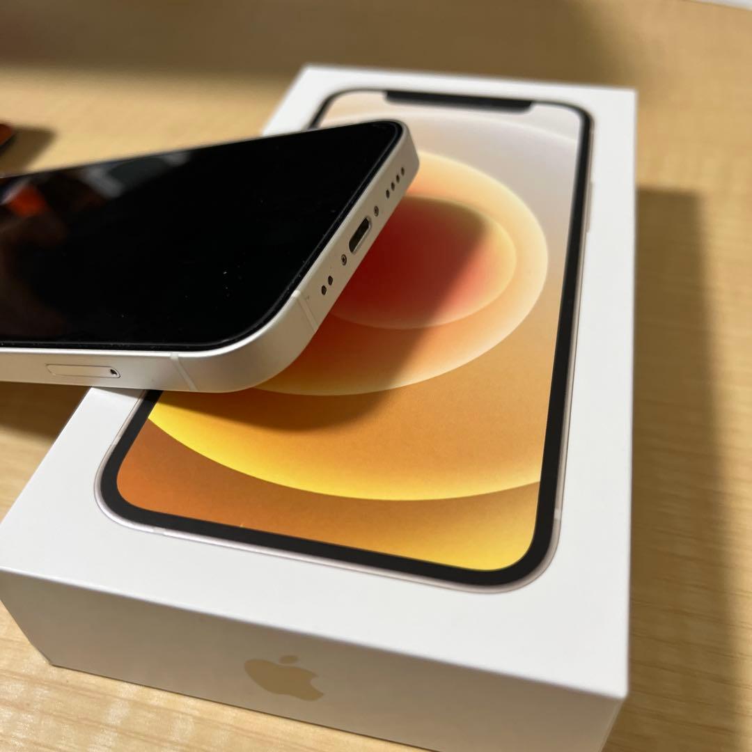 iPhone 12 mini ホワイト