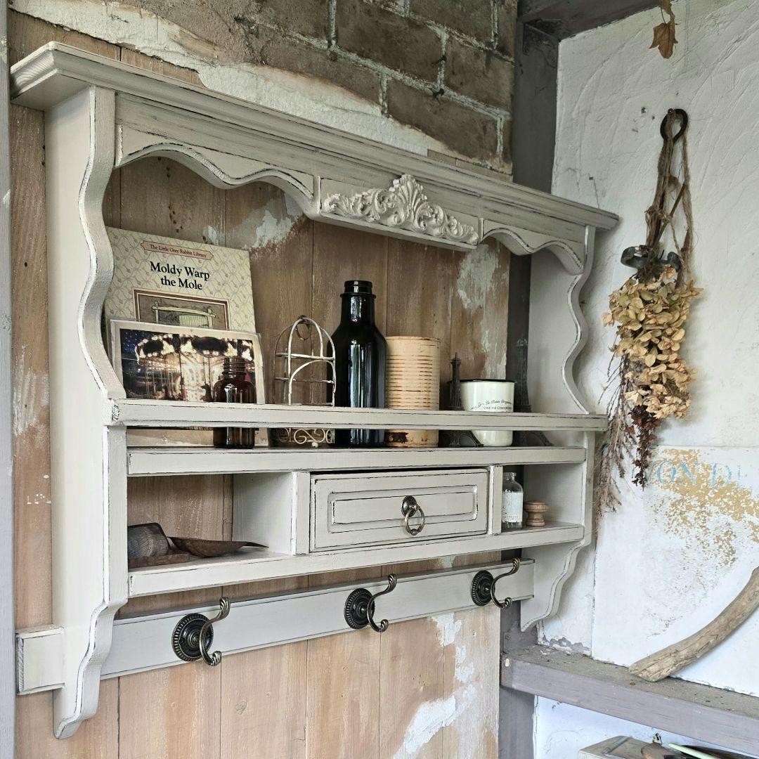 フレンチアンティークシャビー壁掛けシェルフ　ワイド700 モール 引き出し