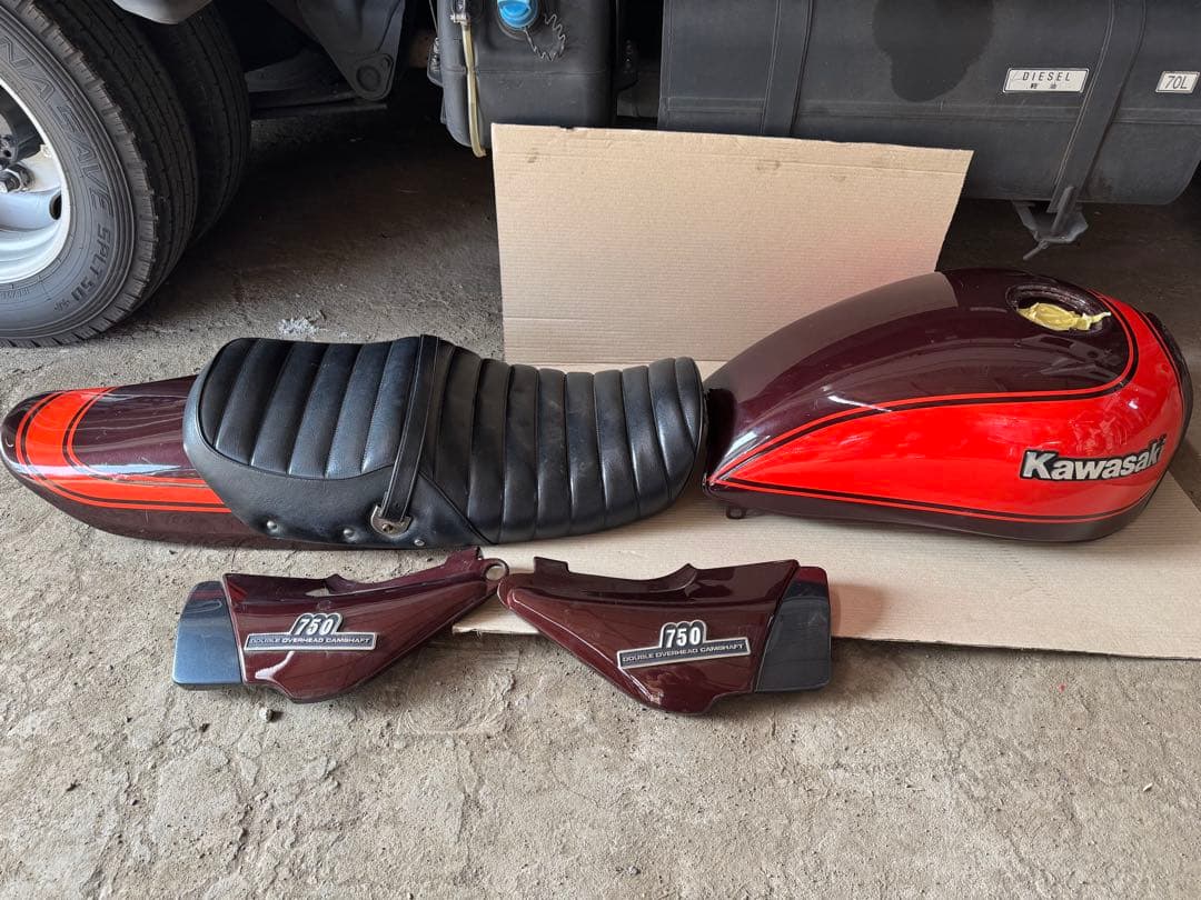Kawasaki ゼファー750 タンクセット