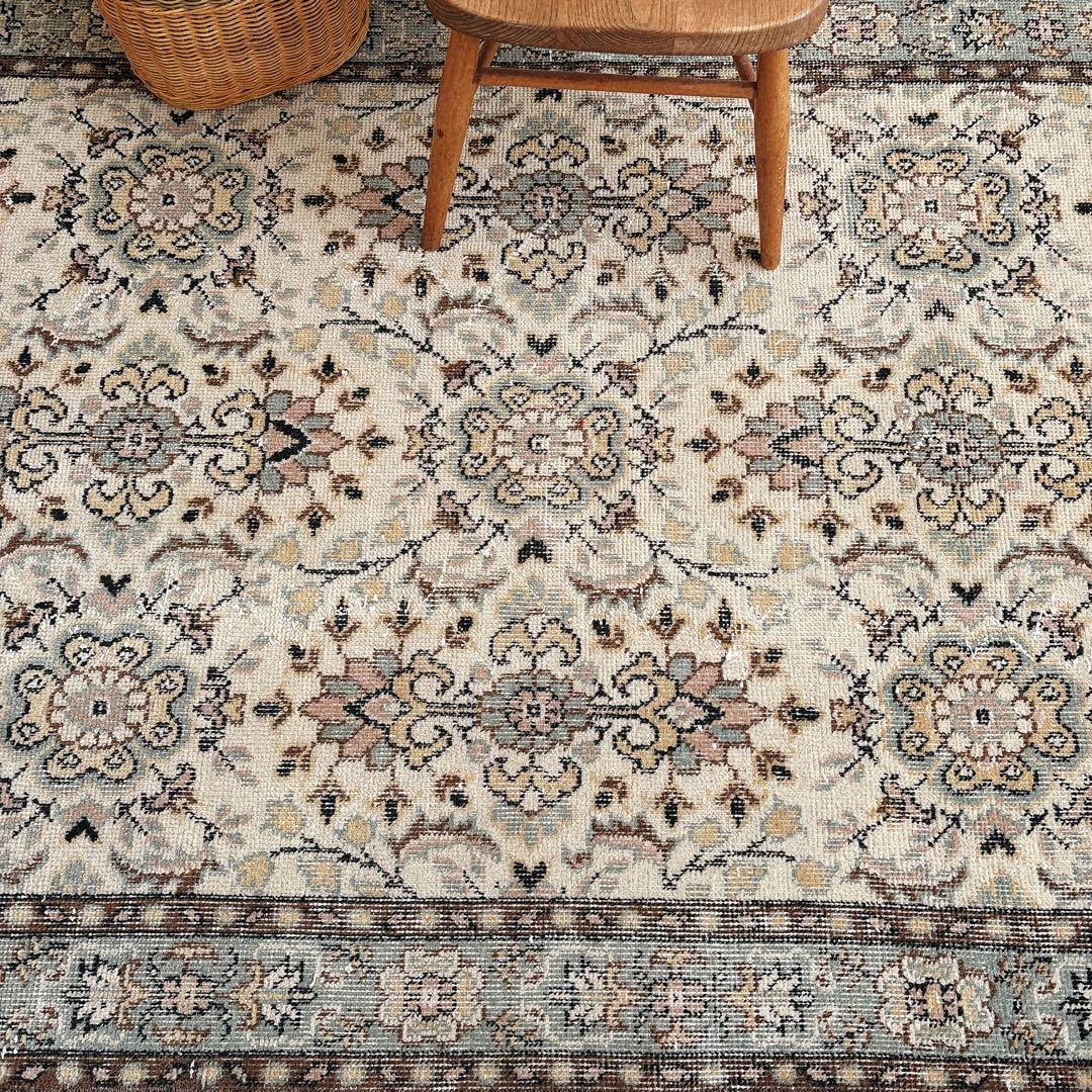 トルコ　ヴィンテージラグ　グリーン　ベージュ　ブラウン