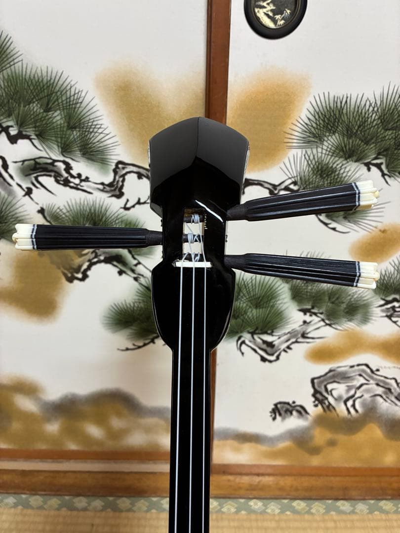 沖縄三線！貴重！知念大工型！本蛇皮！本張り！【一枚張り】まる⑥⑧