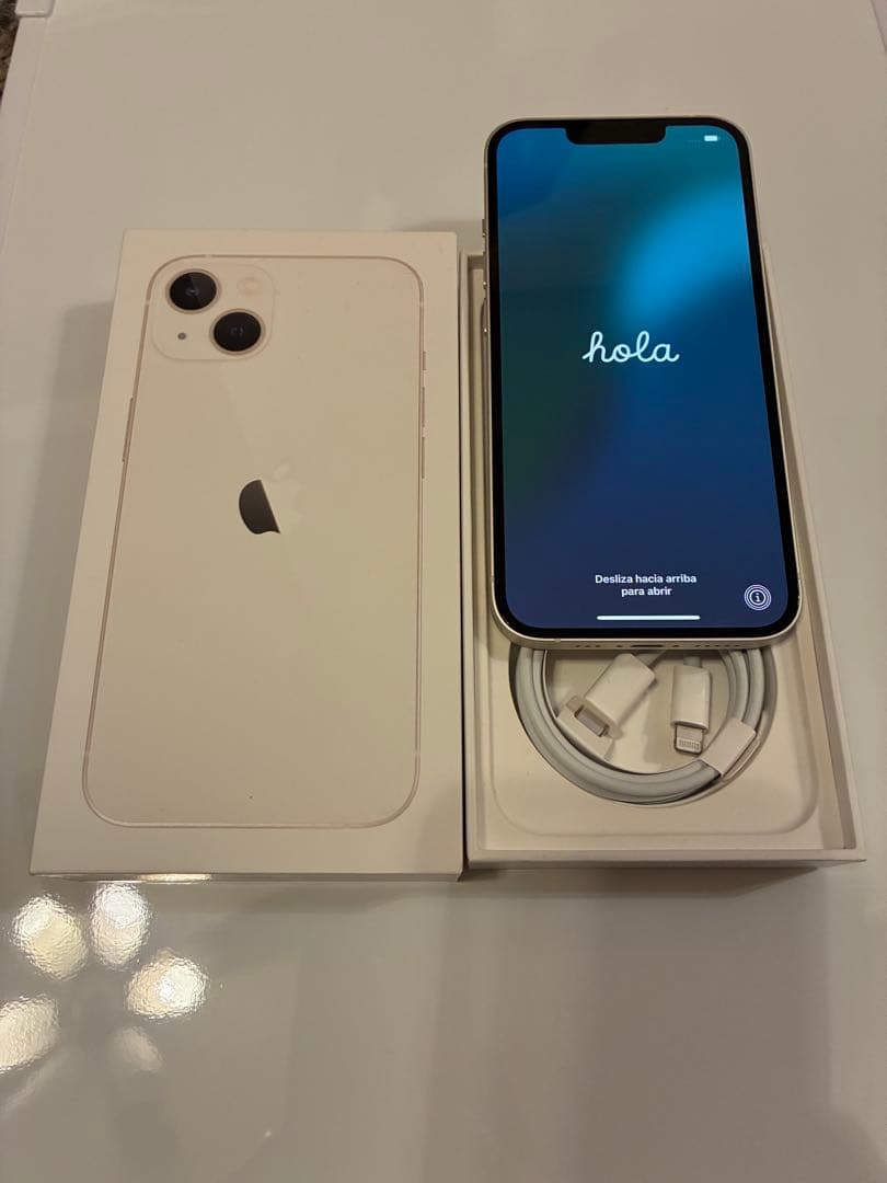 Apple iPhone 13 Starlight 本体　箱付き