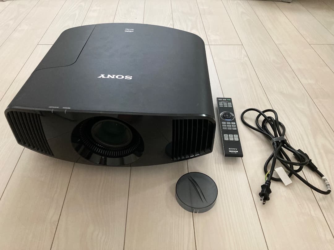 ソニー製　4k プロジェクター　vpl-vw255