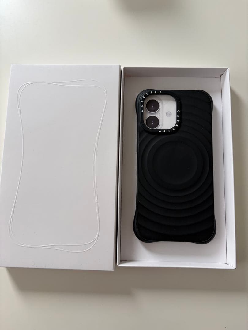 【新品】 CASETiFY iPhone17 ウェーブシリコンケース