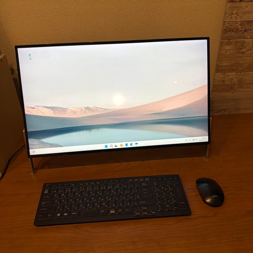 美品 Win11最新 富士通 デスクトップPC 23.8インチ　大容量 3TB