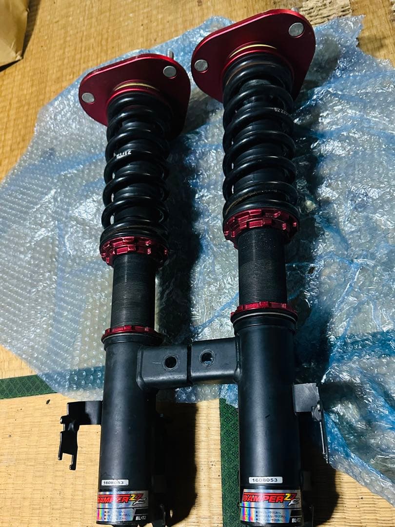 見切り処分！ハリアー　BLITZ ダンパーZZR