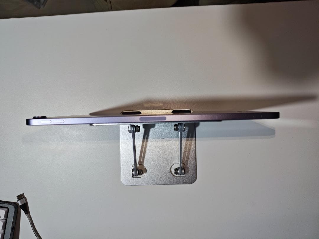 【中古】iPad Air 5th WiFi 64GB パープル 本体のみ