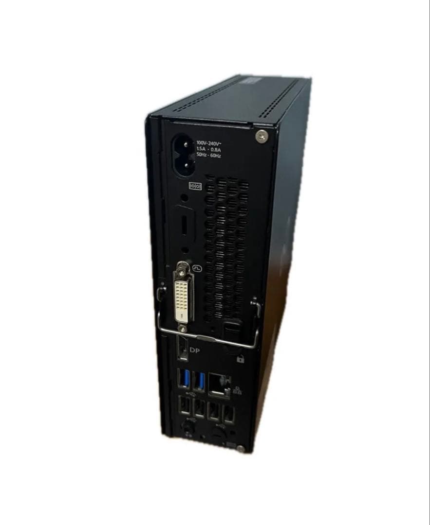 Windows11 富士通製デスクトップパソコン8