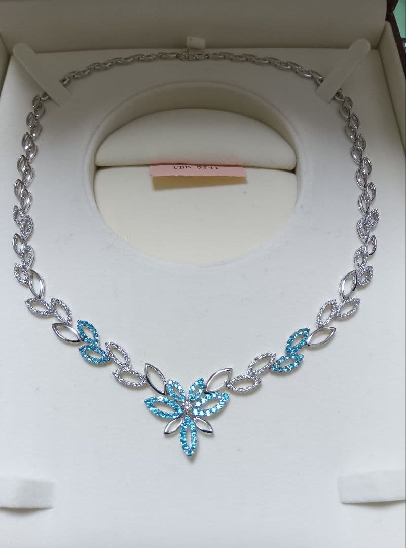 パライバトルマリンネックレス