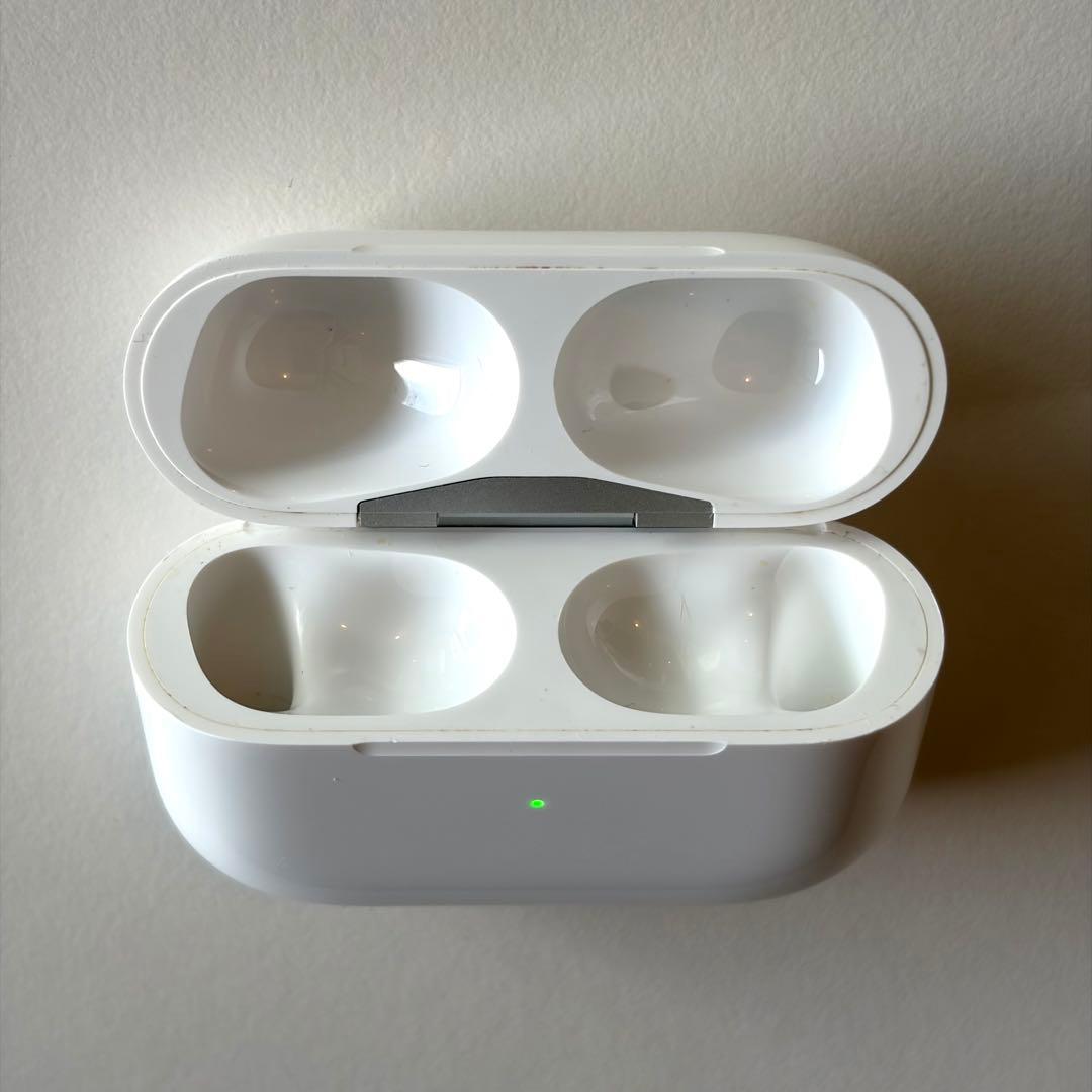 【美品】AirPods Pro（第2世代）・付属品未使用・レザーケース付き