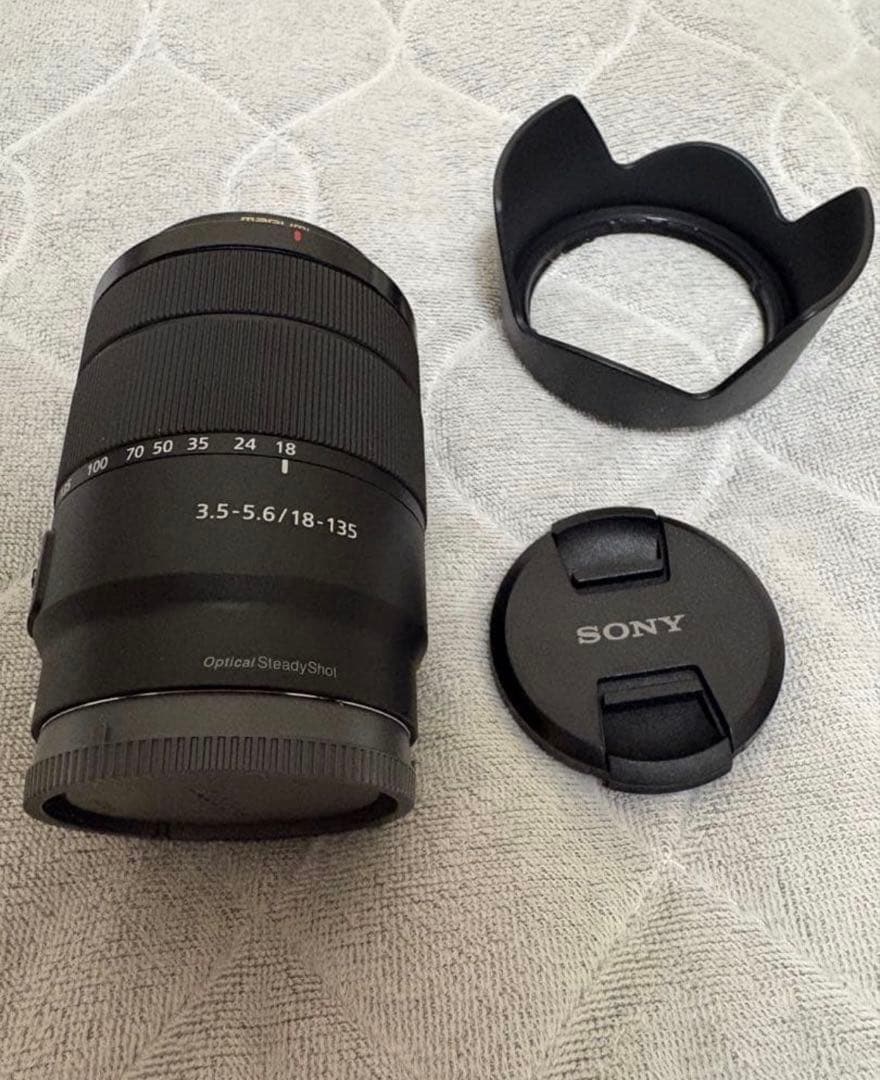 SONY E 18-135mm F3.5-5.6 OSS ズームレンズ
