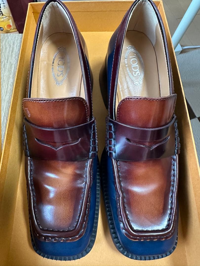 トッズ　ローファー ブラウン/ネイビー ヒール5cm