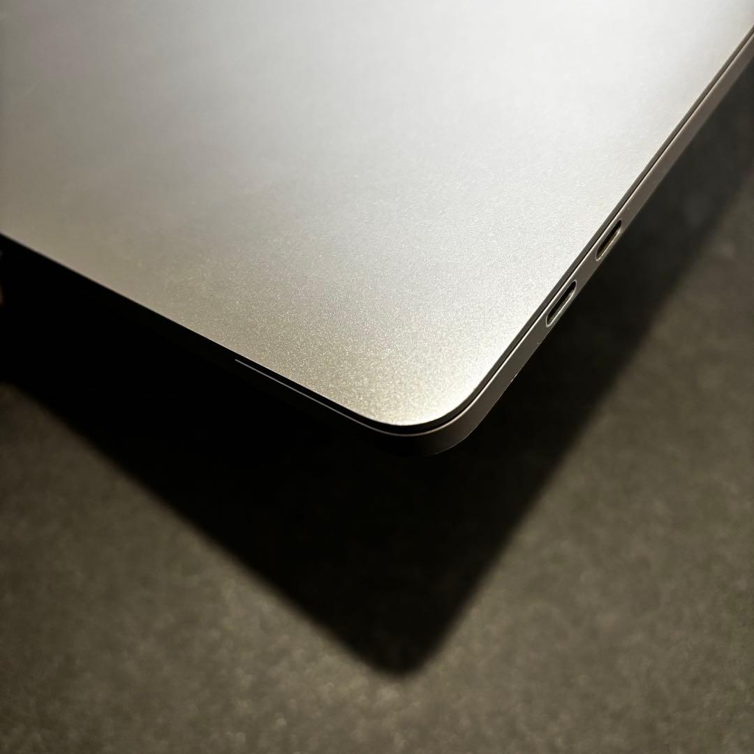 シルバー MacBook pro 2016 i7 16GB ジャンク