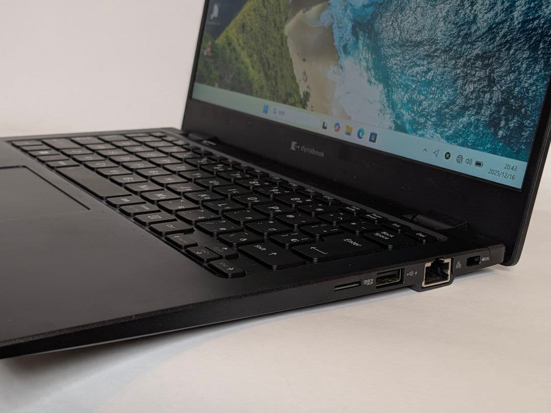 第12世代Core i5 Dynabook G83/KW 002