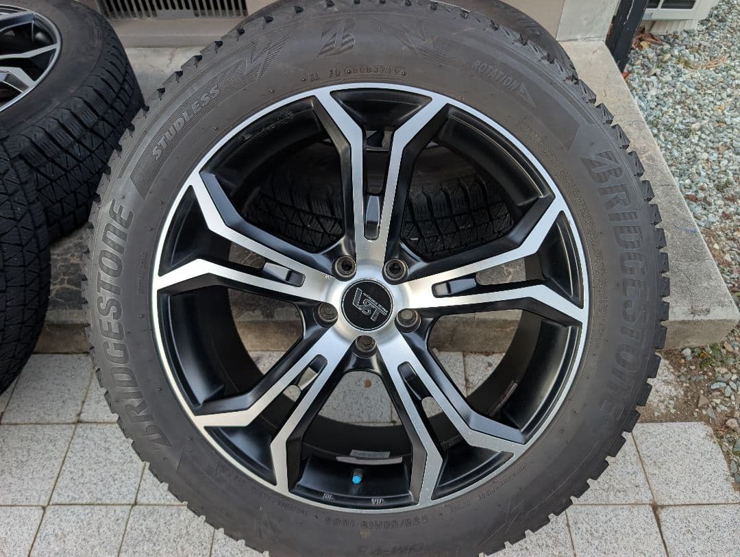 235 / 55 R19 スタッドレス　タイヤホイールセット