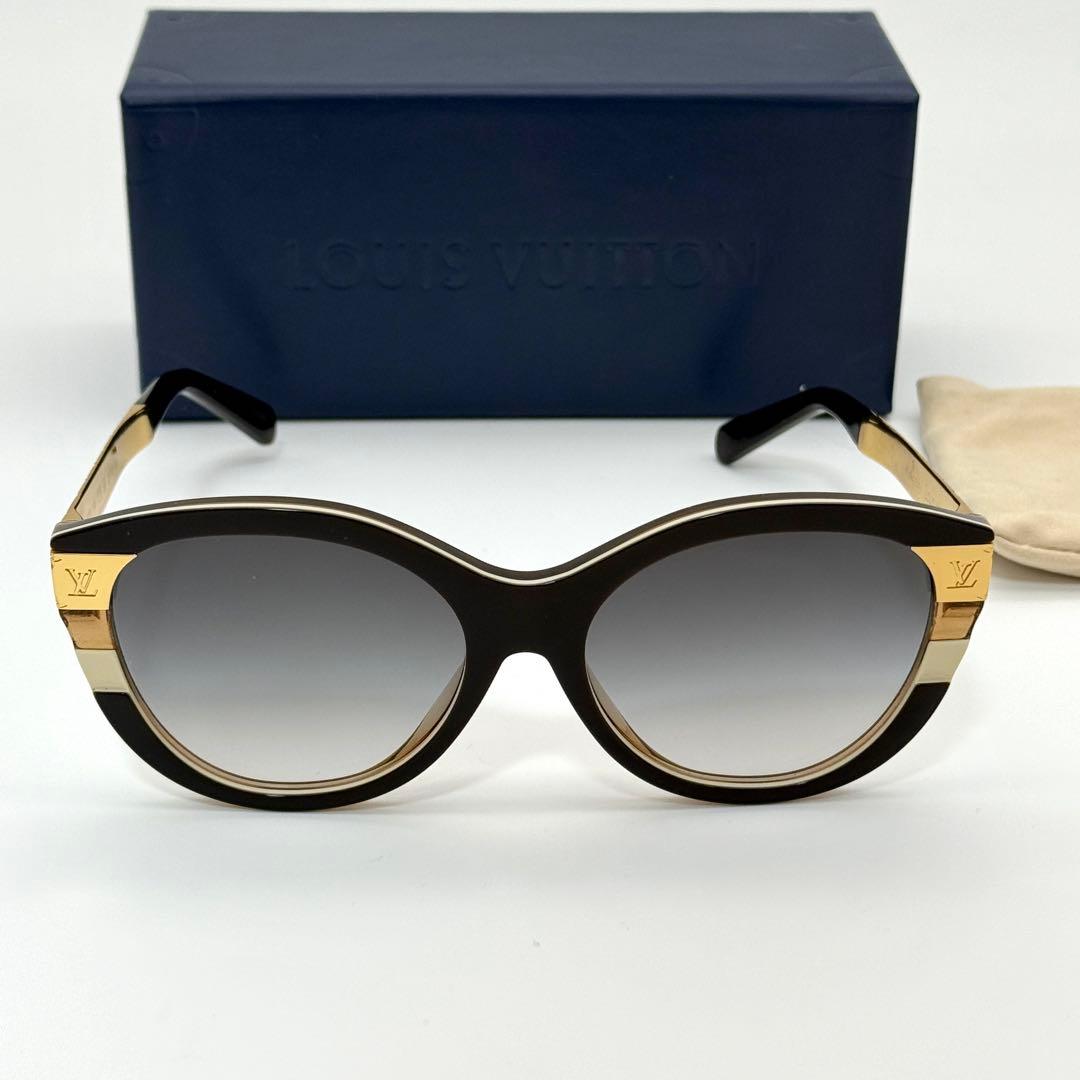 美品 ルイヴィトン サングラス LV プティ スプソン キャッツアイ 現行 黒