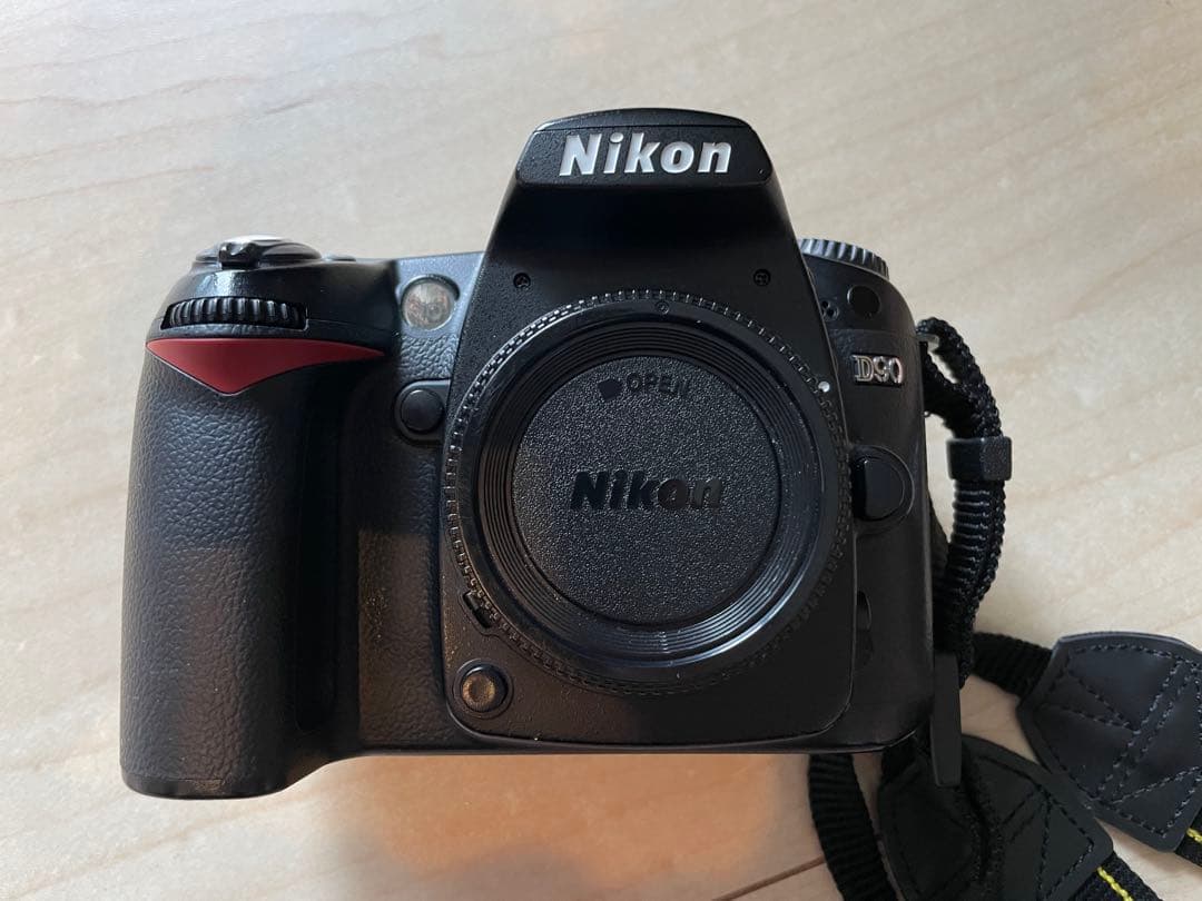 デジタルカメラ Nikon D90 AF-S Nikkor 18-105mm F3.5-5.6G