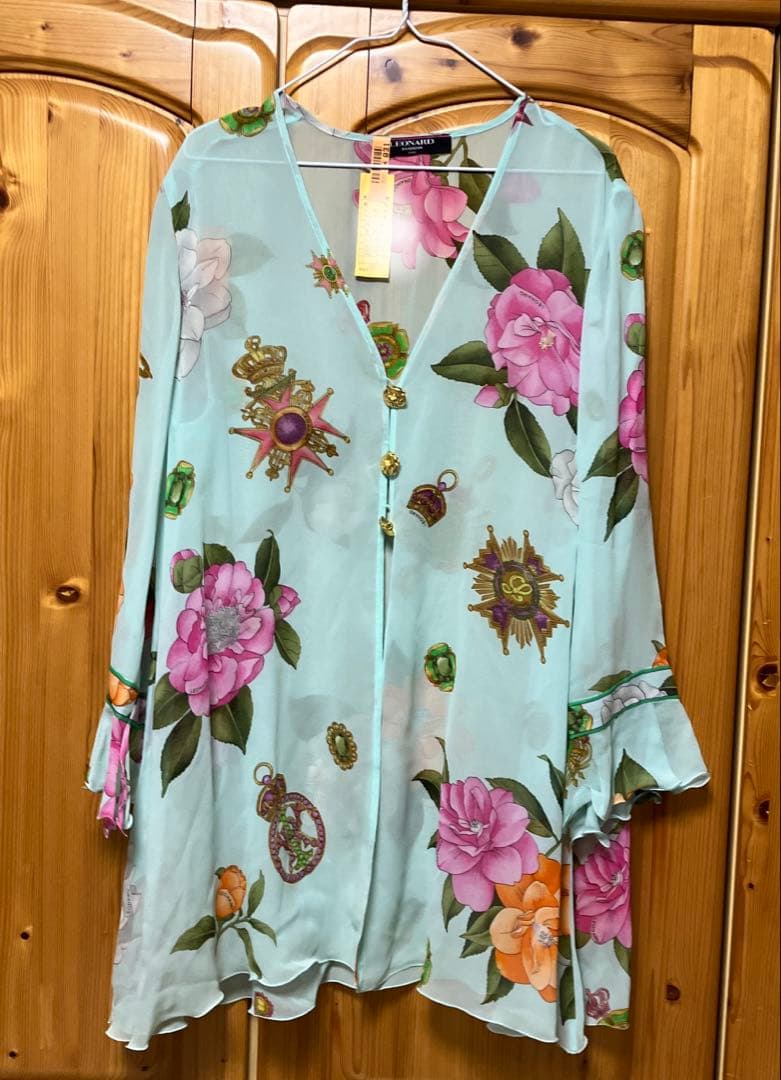 美品✨レオナール