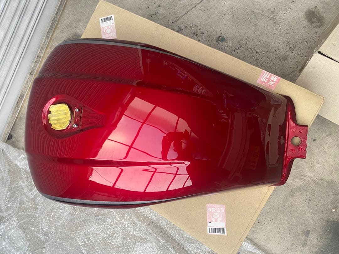 ● 早いもの勝ち　CB1100 純正タンク　2014年EX 17L