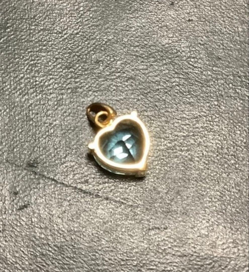 大特価！最終価格　K18 ハート型 トパーズ ペンダントトップ1.7g