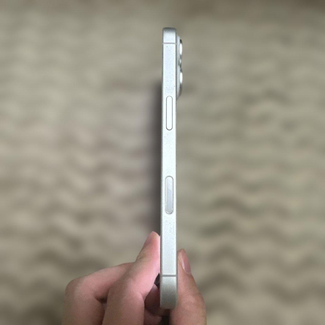 美品iPhone16 128GB SIMフリー ホワイト