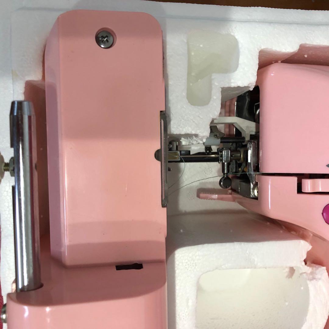 JAGUAR ジャガー ハローキティ コンパクトミシン SN-2000