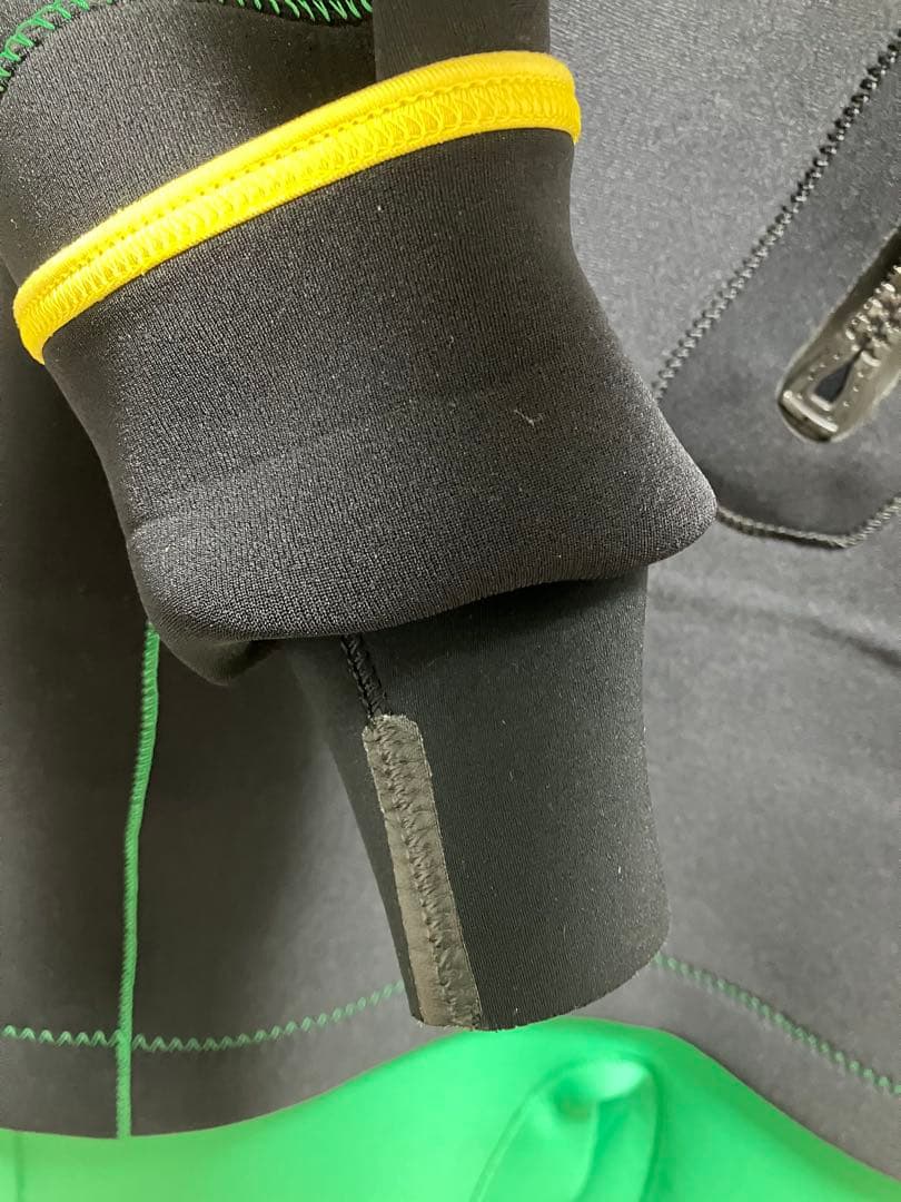 【値下げ】SPYDERFLEX ドライスーツ 黒/緑