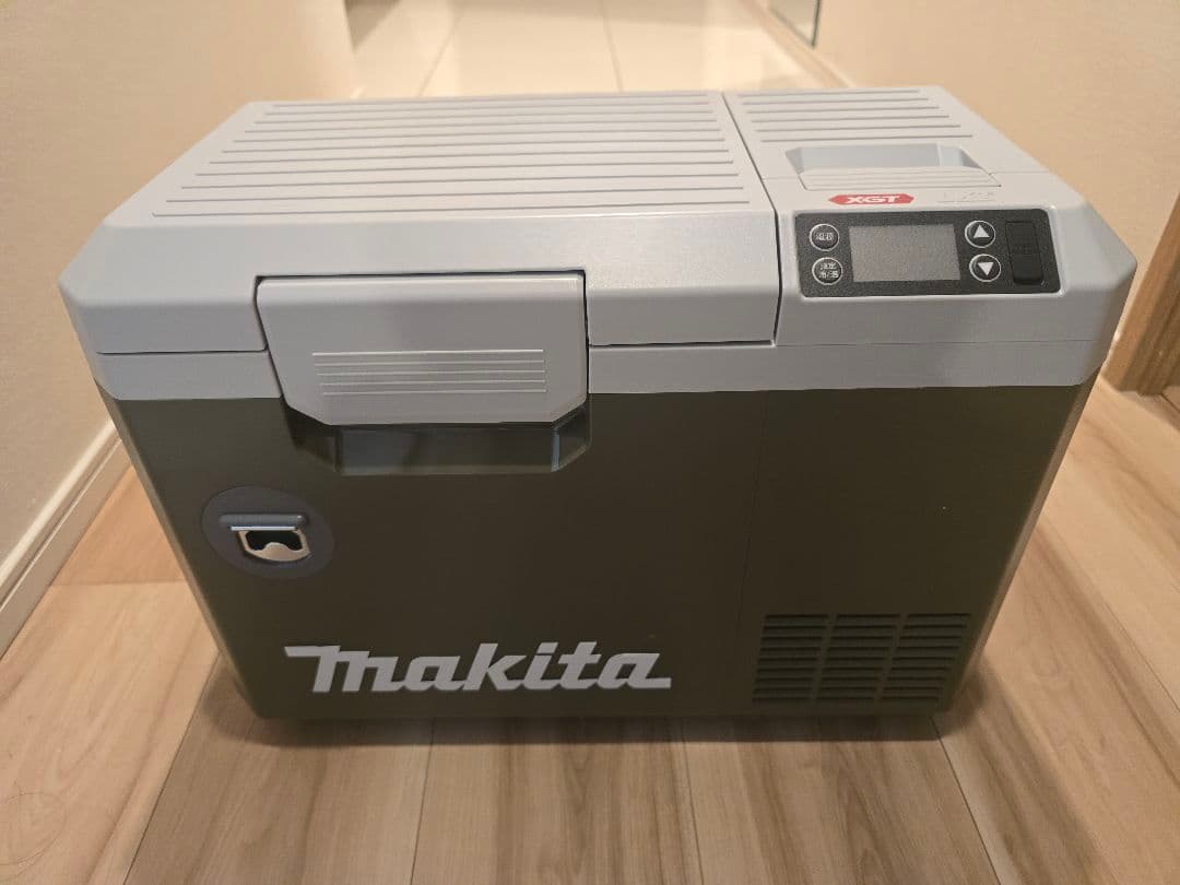 マキタ　冷温庫　CW003G