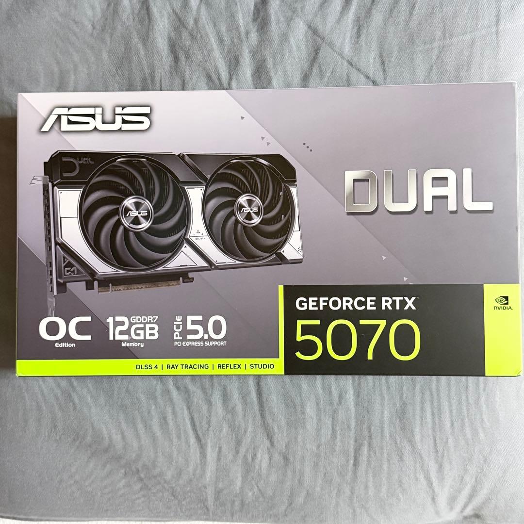 グラフィックボード・グラボ・ビデオカード ASUS Dual GeForce RTX 5070 12GB GDDR7 OC