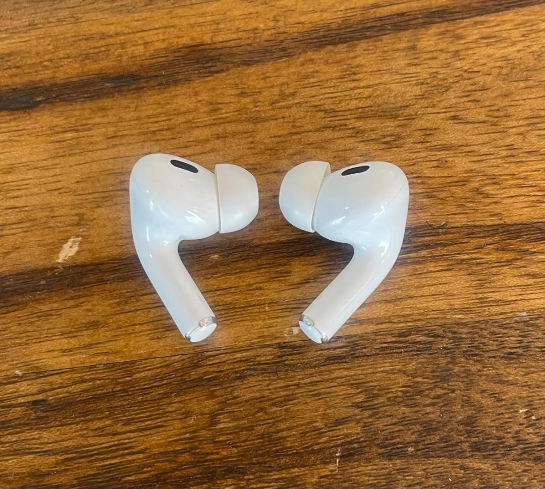 AirPods Pro 第2世代　本体 付属品あり