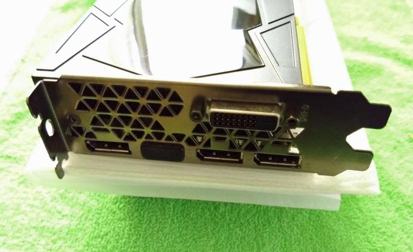 NVIDIA GeForce GTX 1070　8GB グラフィックボード