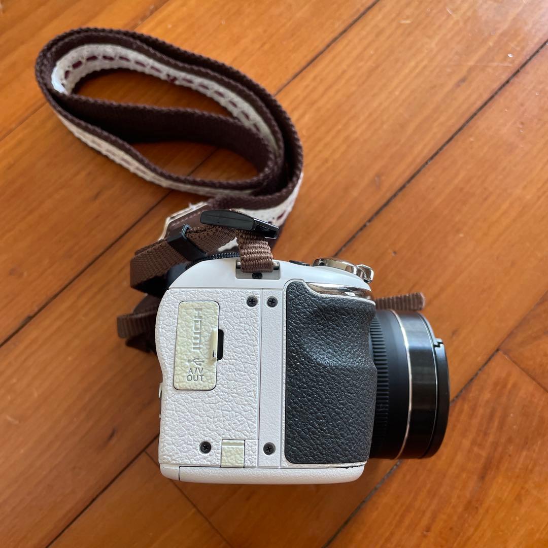 FUJIFILM Finepix S4500 コンパクト デジタルカメラ