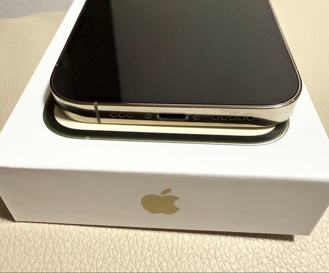 Apple iPhone 14 Pro 256GB ゴールド本体