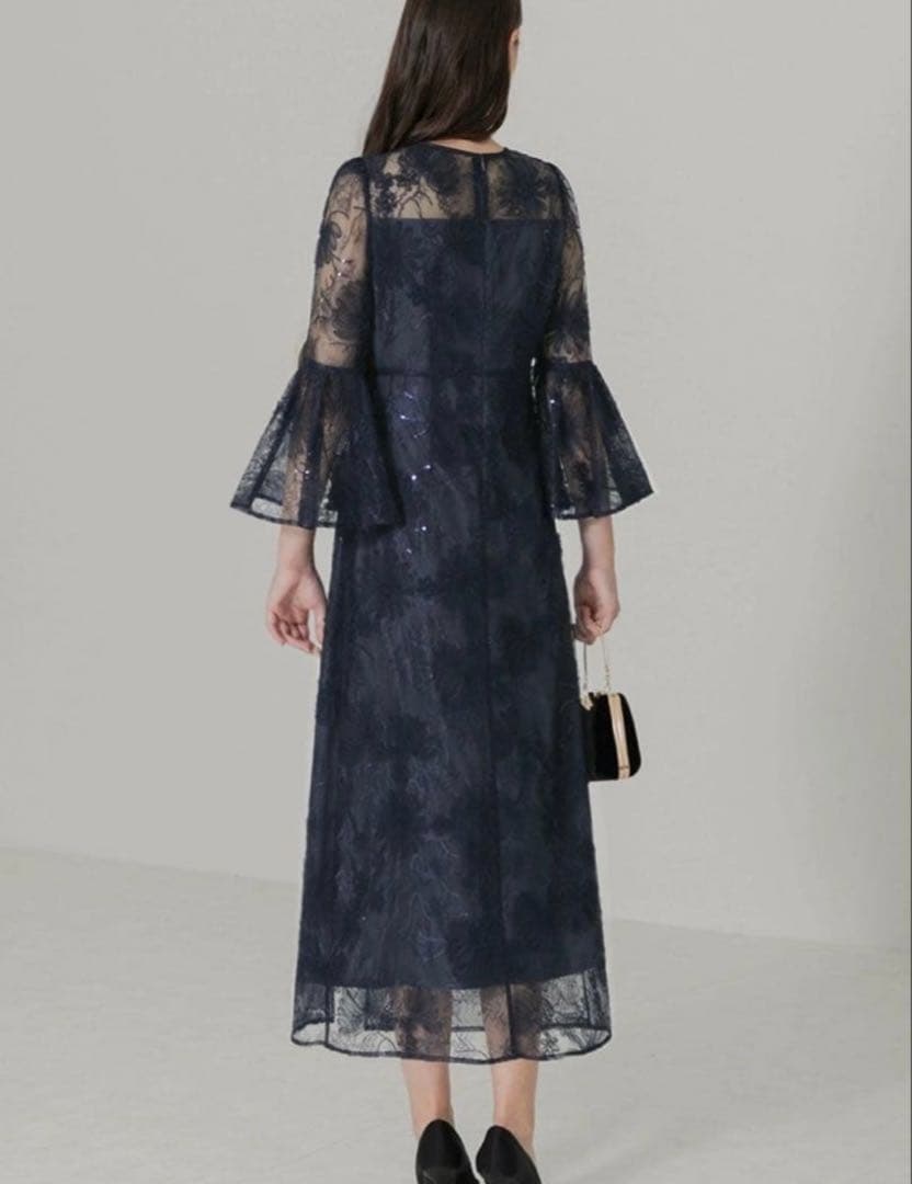 LEJA スパンコール刺繍レーススリーブIラインロングドレス